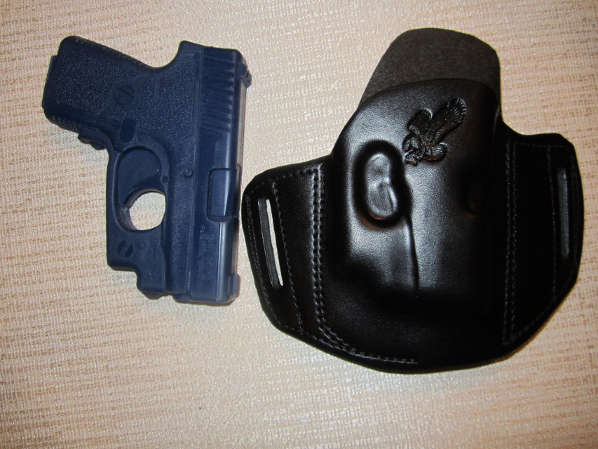 KAHR P380 WITH CRIMSONTRACE LASER FORMED LEATHER PANCAKE HOLSTER RIGHT HAND 